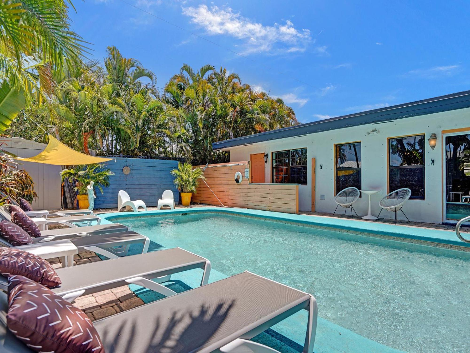 Large Gay Men'S 1 Bedroom W Gameroom Heated Pool Clothing Optional Oakland Park Exterior photo