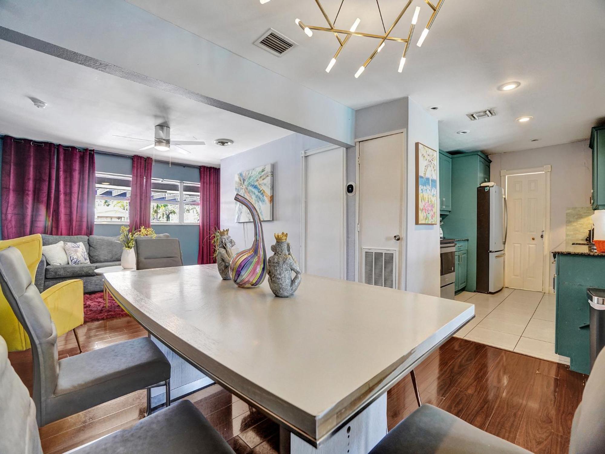 Large Gay Men'S 1 Bedroom W Gameroom Heated Pool Clothing Optional Oakland Park Exterior photo